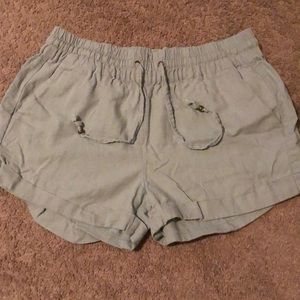 Love tree women’s green tie waist shorts M